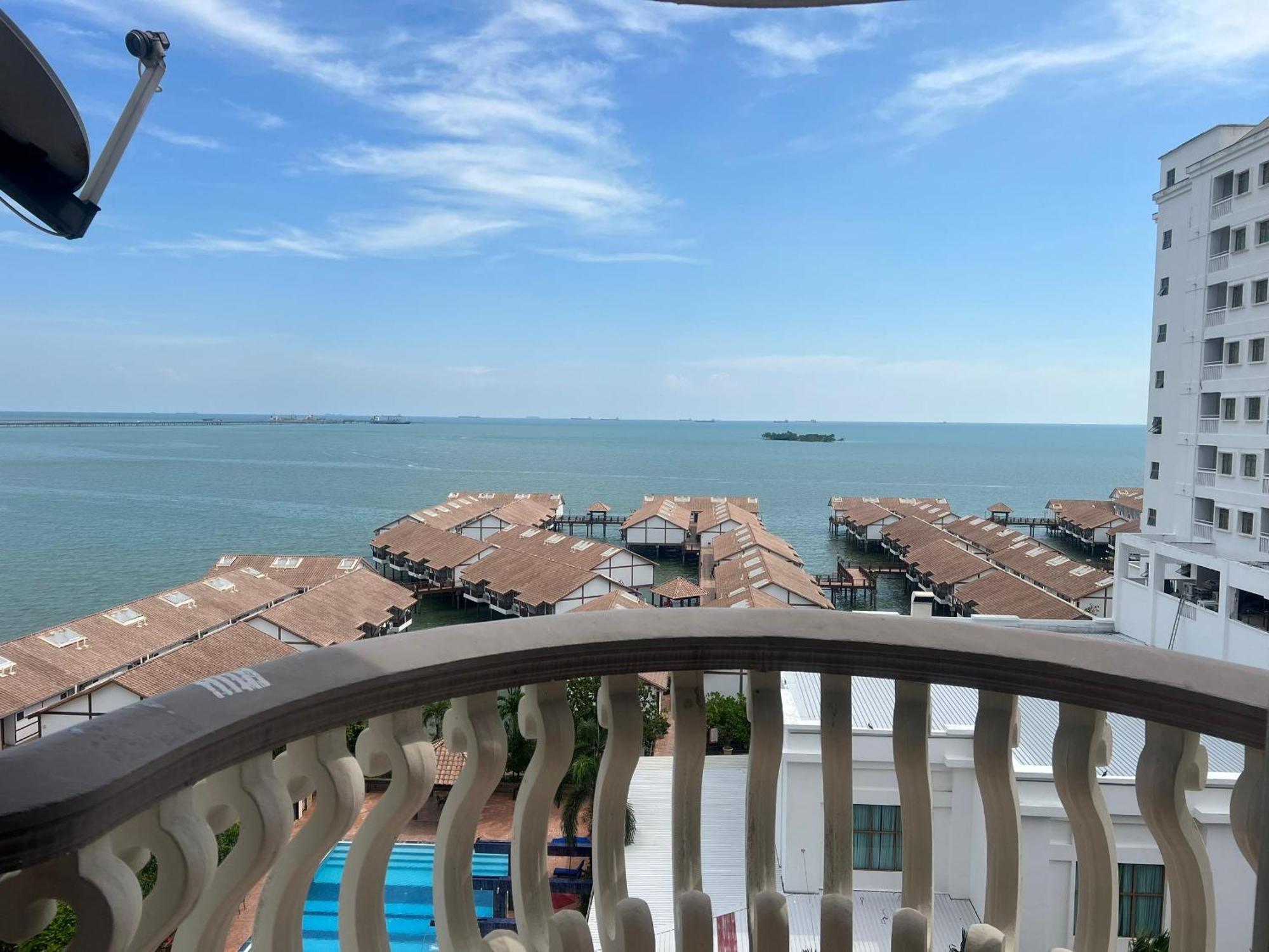Maison Seaview Suites Port Dickson Exterior foto